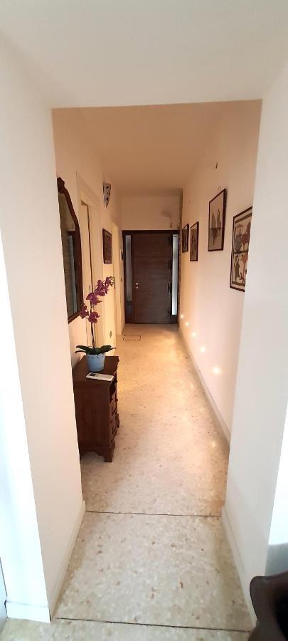Elisabeth Waterfront Apartment Venecia Exterior foto