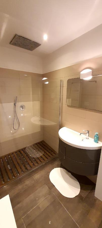 Elisabeth Waterfront Apartment Venecia Exterior foto