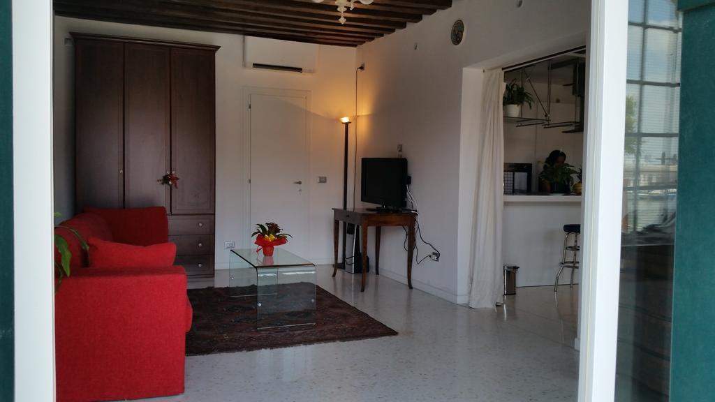 Elisabeth Waterfront Apartment Venecia Exterior foto