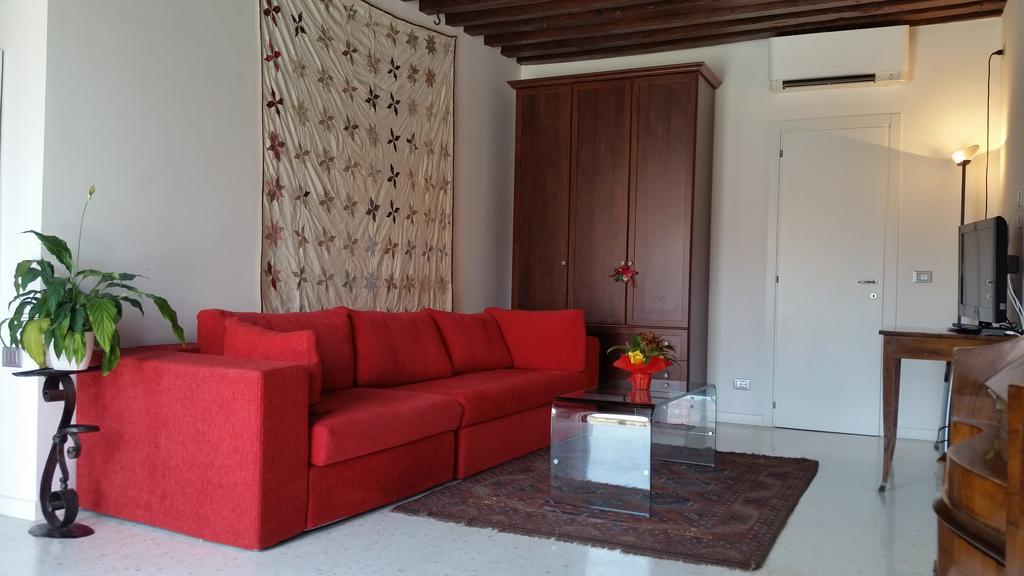 Elisabeth Waterfront Apartment Venecia Exterior foto