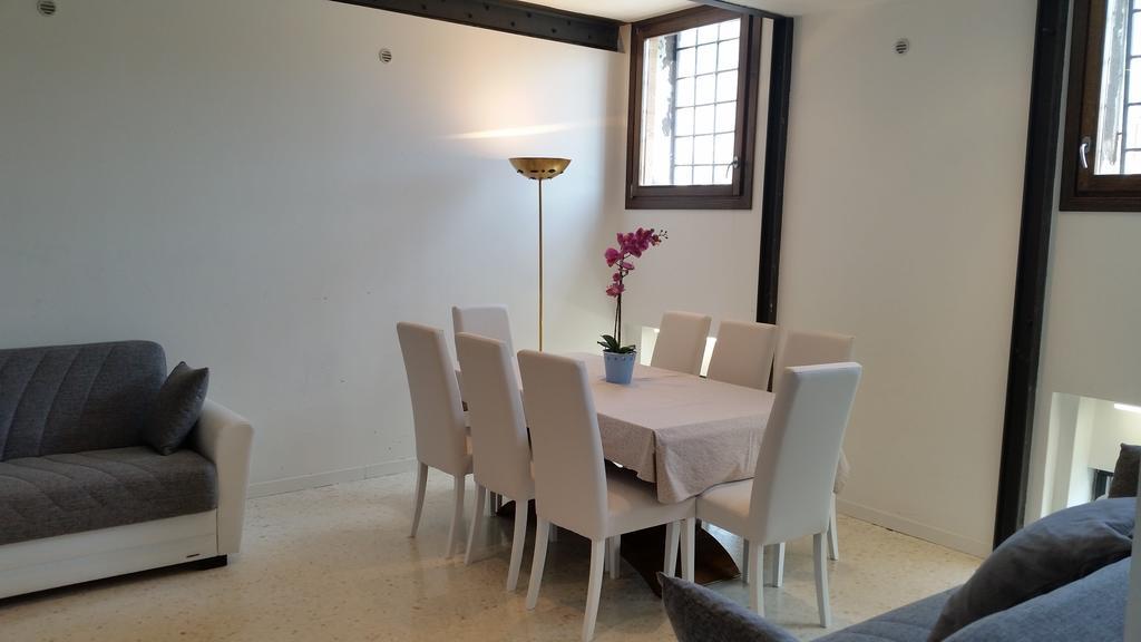 Elisabeth Waterfront Apartment Venecia Exterior foto